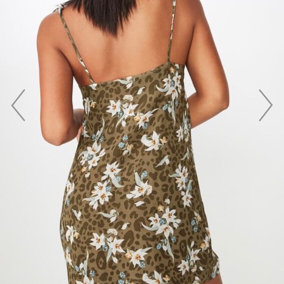 Woven Valentine Mini dress - Picture 2 of 6